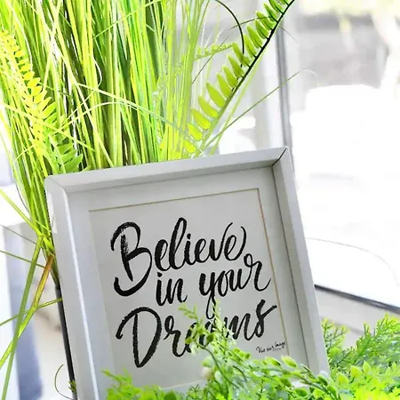 2 Avec Jardinet, Proche Gares